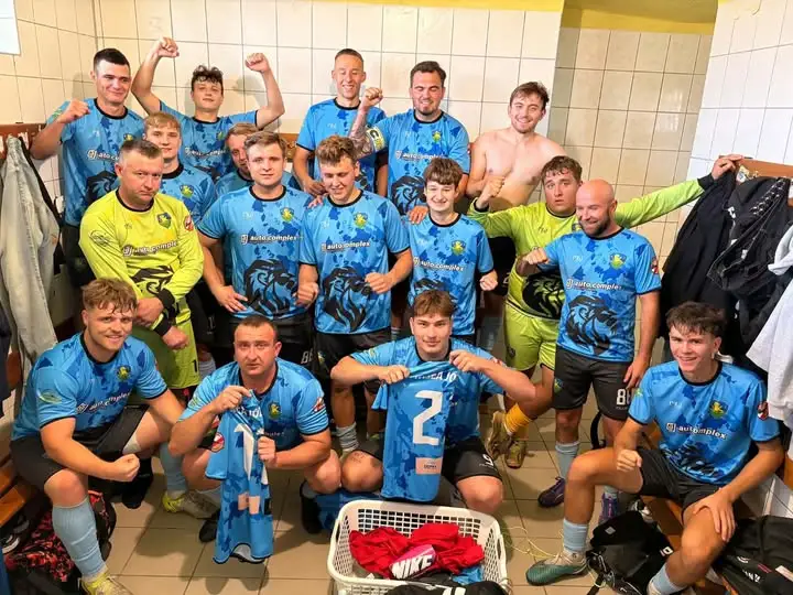 Wisła Józefów nad Wisłą pokonała niepokonanego lidera – Stal Poniatowa 2:1