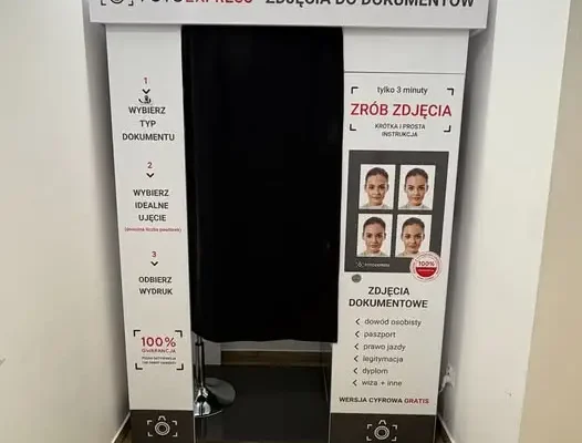 Fotobudka PhotoAiD w Urzędzie Miejskim w Goraju – zdjęcia do dokumentów w kilka minut