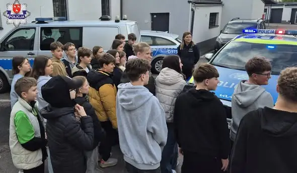 Uczniowie z Łukowa odwiedzili policję – lekcja bezpieczeństwa