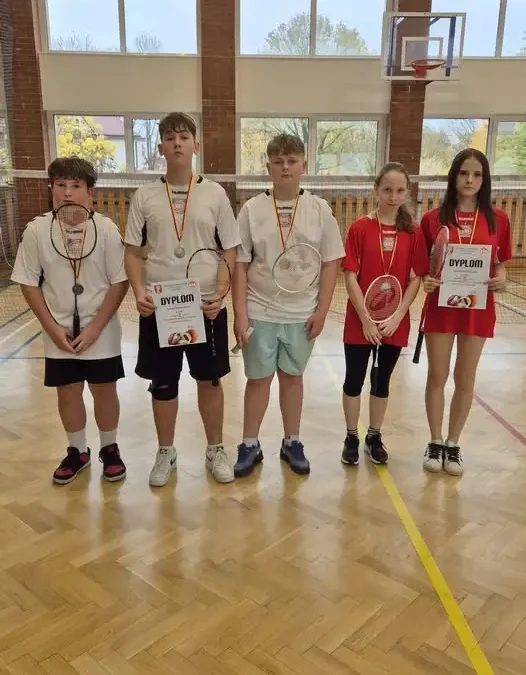 Mistrzostwa Powiatu w Badmintonie w Tarnogrodzie: awans obu drużyn do półfinału wojewódzkiego