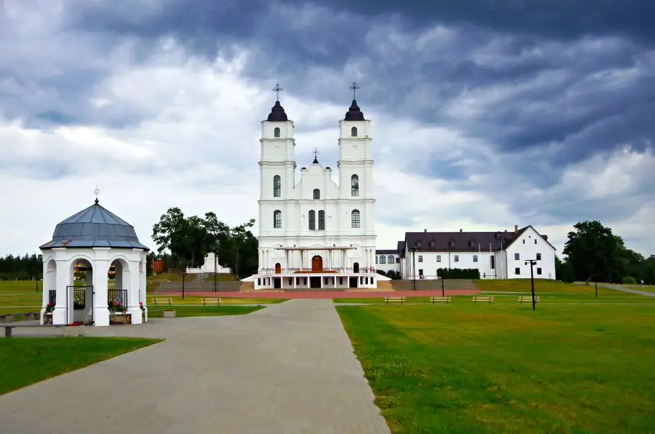 Myśliwi pielgrzymują na Jasną Górę. Modlą się o zrozumienie dla swojej pracy